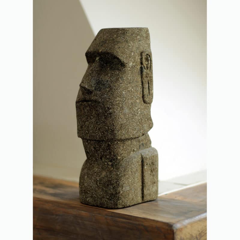 tete moai en pierre