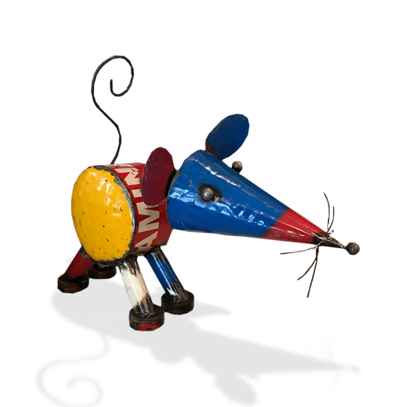 Souris en métal recyclé