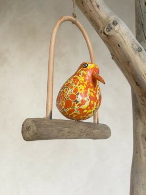 Oiseau suspendu