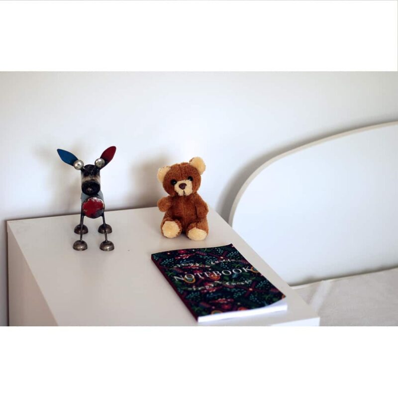 petit chien métal déco maison