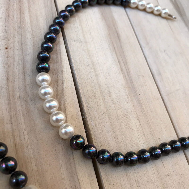 Collier long en perles de nacre – Image 2