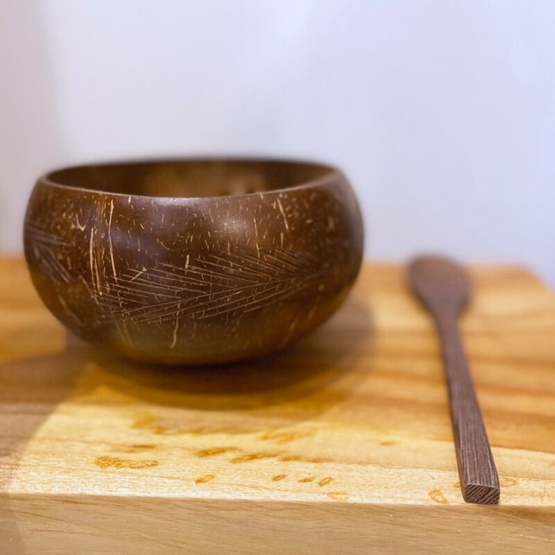 Grand bol noix de coco sculpté – Image 2