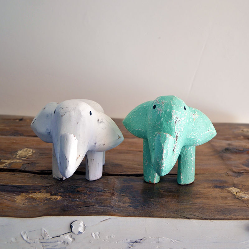 statuette elephant en bois