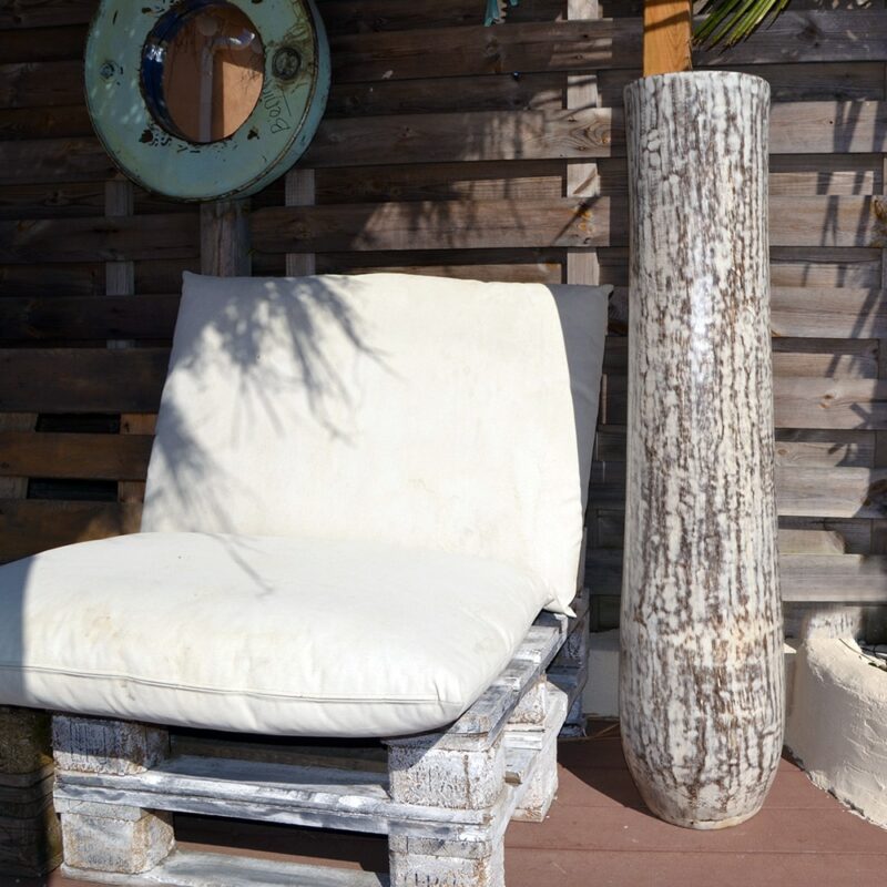 grand pot en bois blanchi