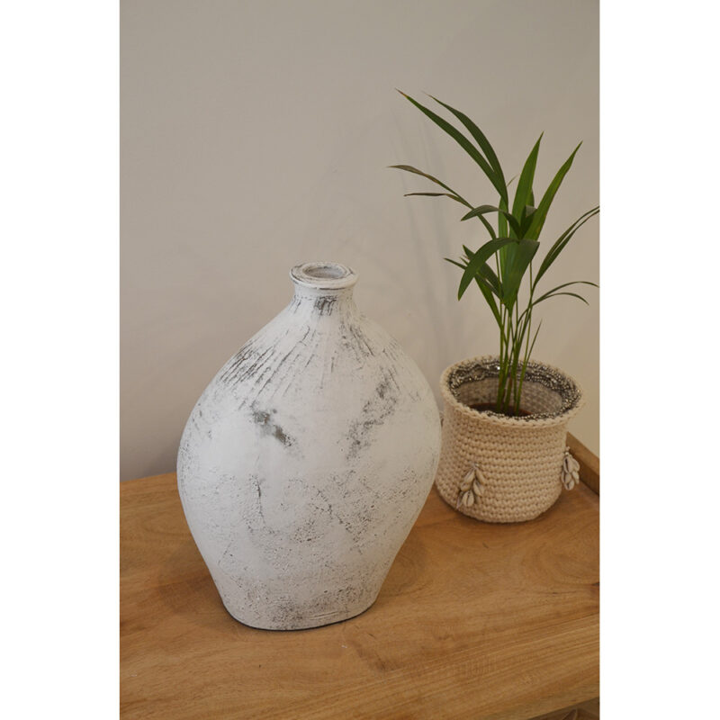 Vase blanc forme bouteille – Image 3