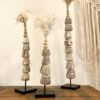 Totems de coquillages & plumes