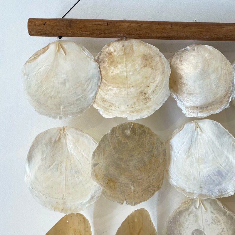 Mobile pastilles de nacre dorée – Image 2