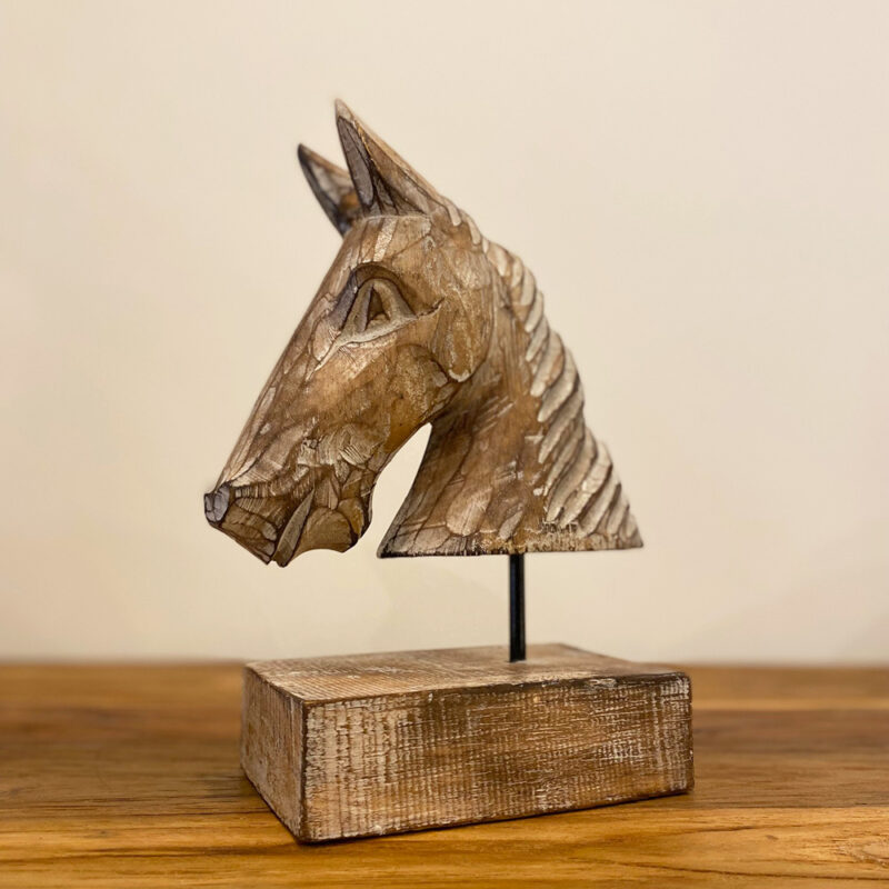 sculpture en bois cheval