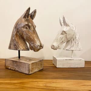 cheval en bois sculpture