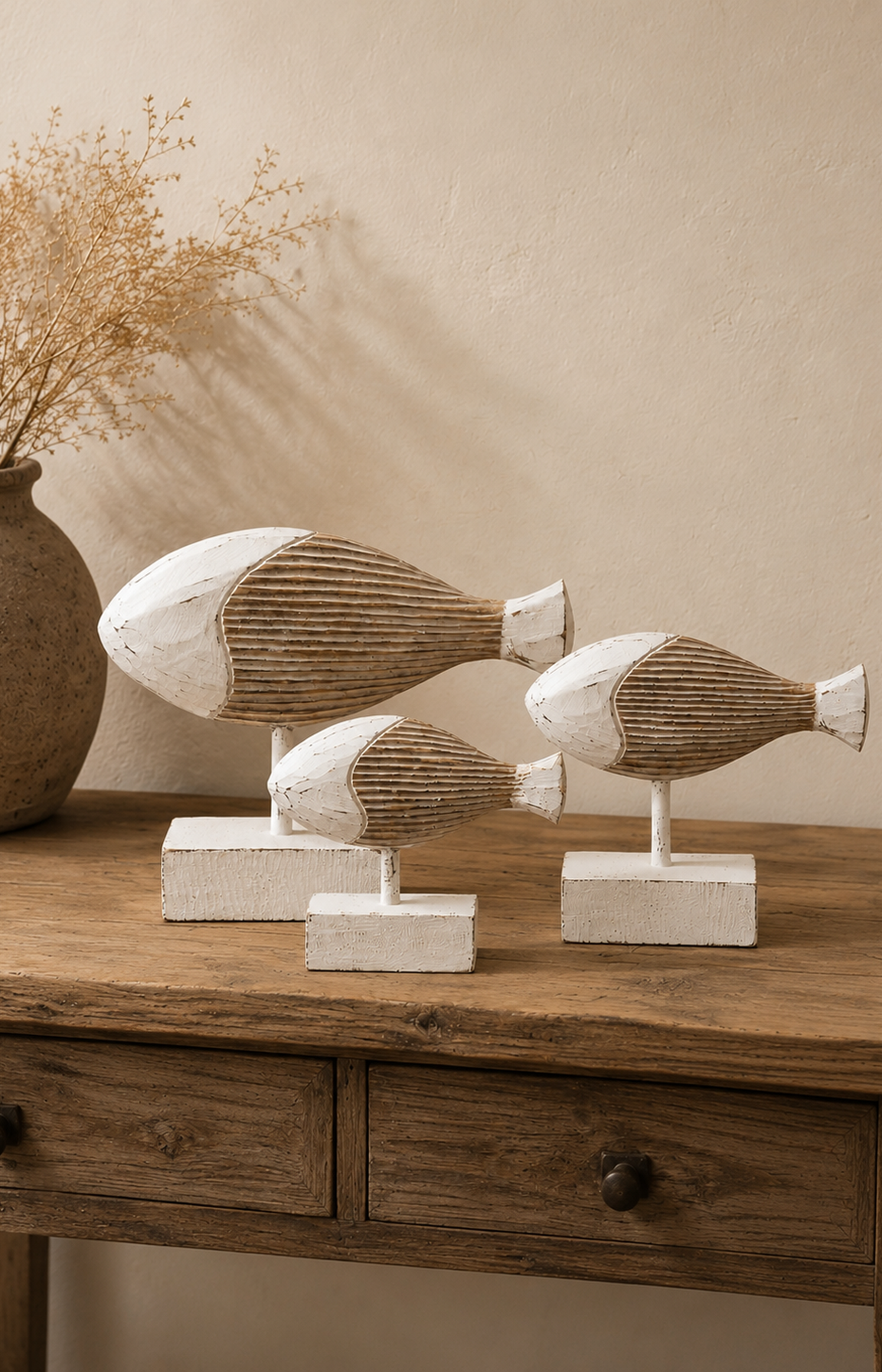 Sculpture poisson en bois rainuré – Image 4