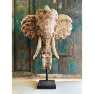 éléphant bois ancien