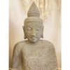 BouddHa assis avec gravures en pierre de rivière – Image 3