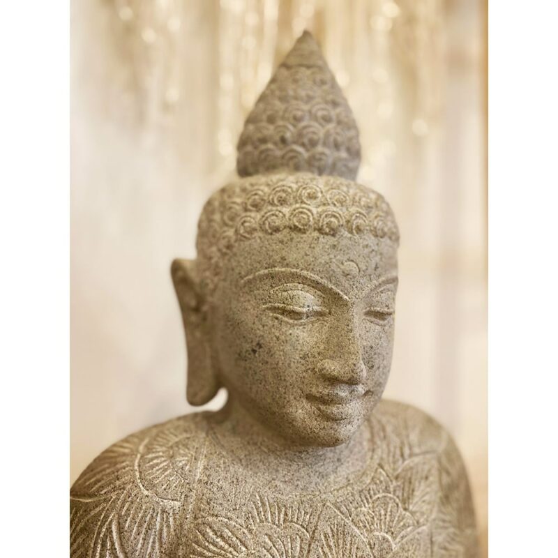 BouddHa assis avec gravures en pierre de rivière – Image 2