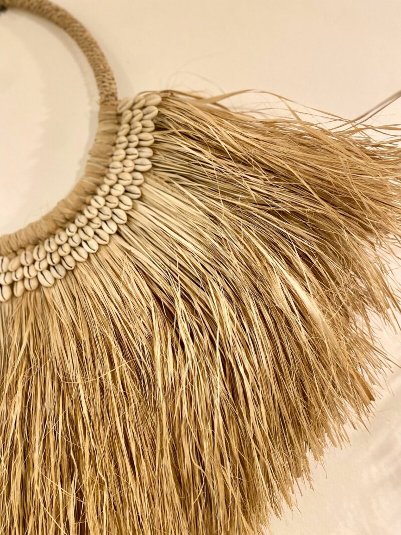 Collier mural paille & coquillages – Image 2