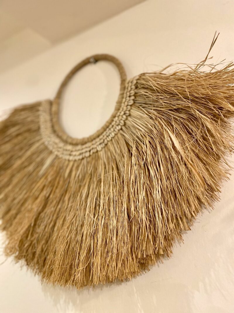 Collier mural paille & coquillages – Image 3