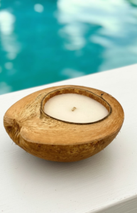 Bougie en noix de coco