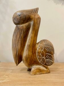 pélican en bois