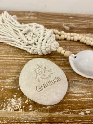 Galet avec message gravé