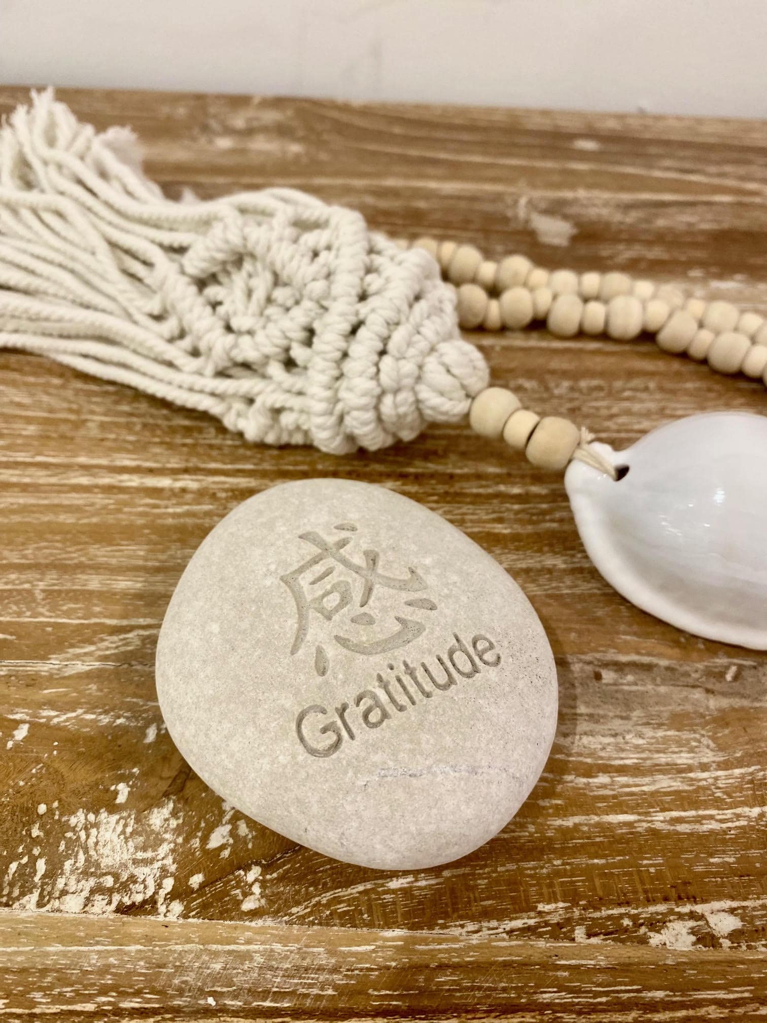 Galet avec message gravé