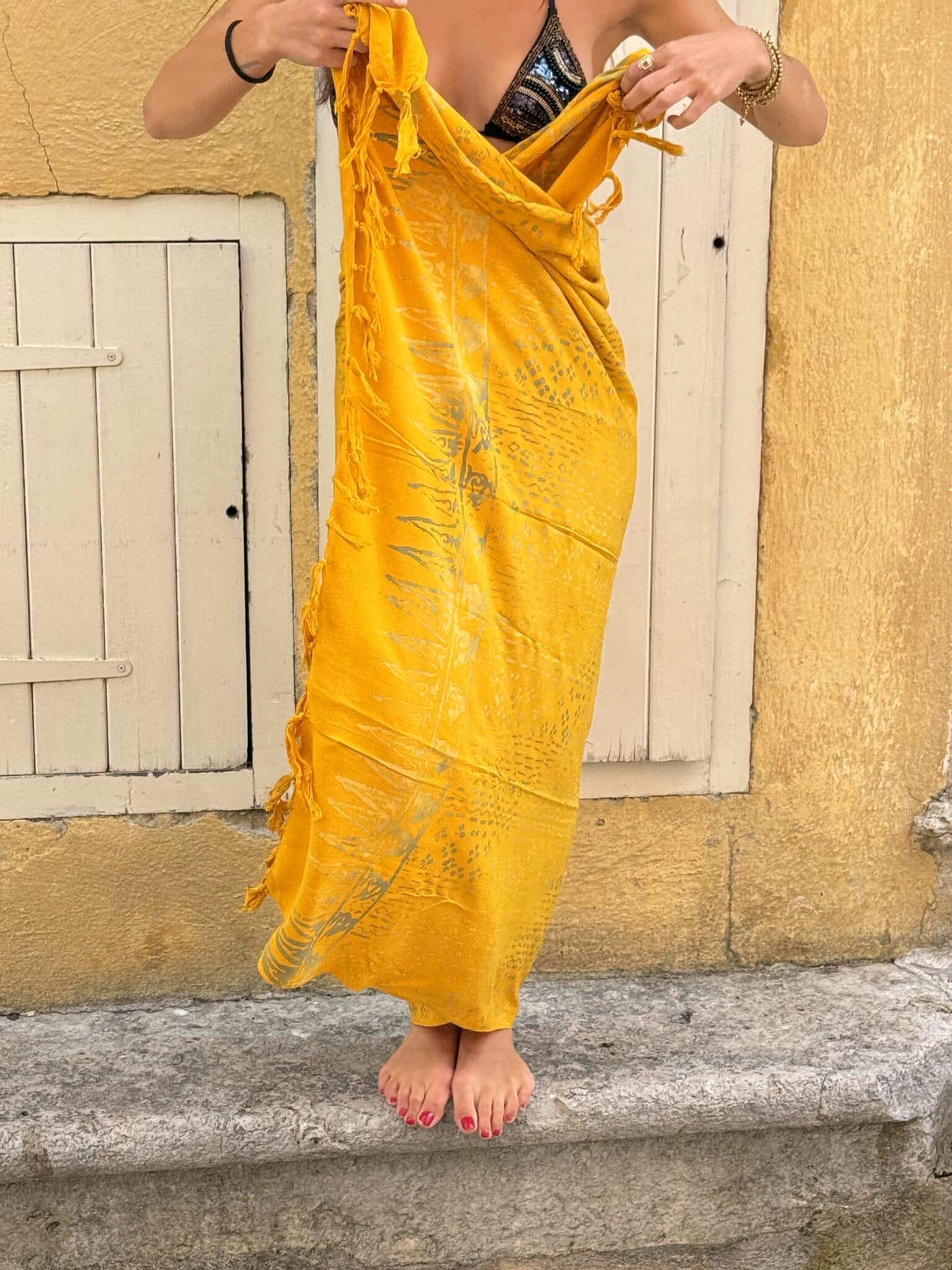 Paréo jaune avec imprimés – Image 3