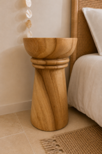 chevet en bois sculpté