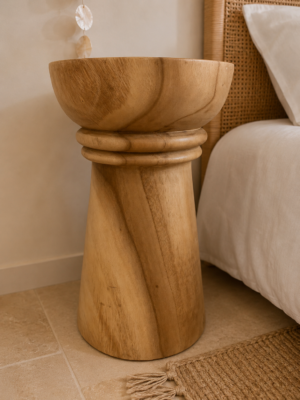 chevet en bois sculpté